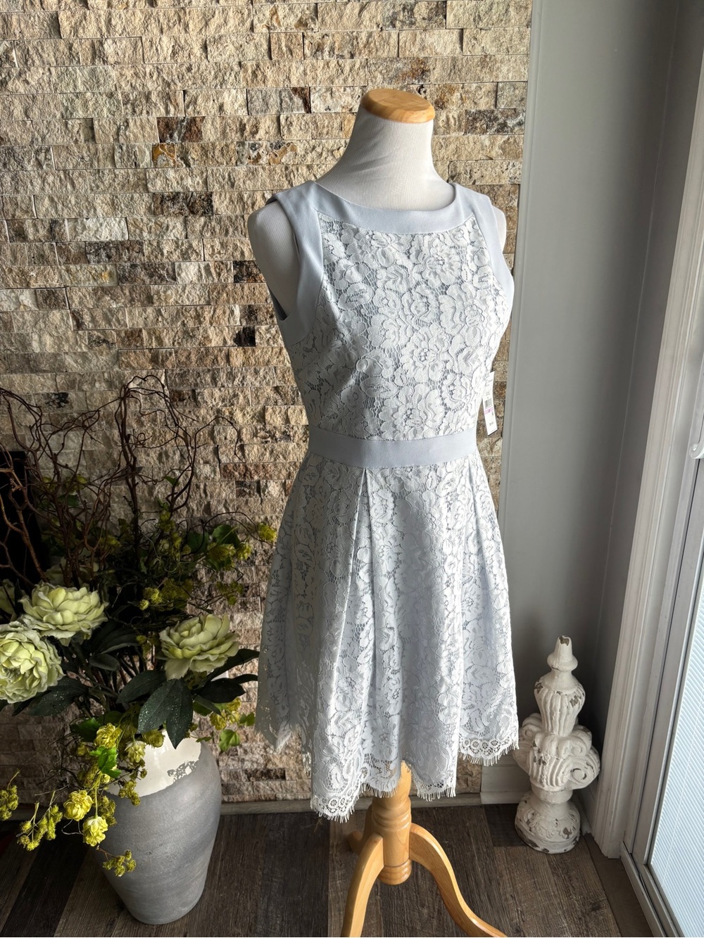 Jessica Howard Light Blue Lace Midi Dress